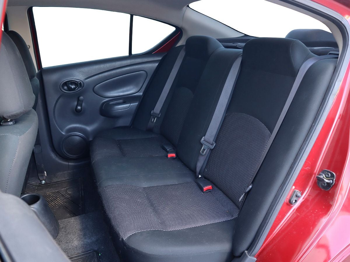 2021 Nissan V-Drive 1.6 A/C  Mt