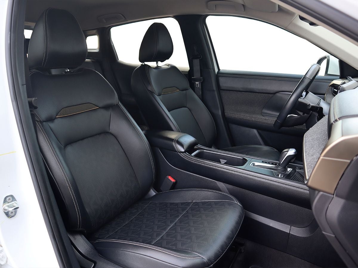 2025 Nissan Kicks 2.0 Exclusive At