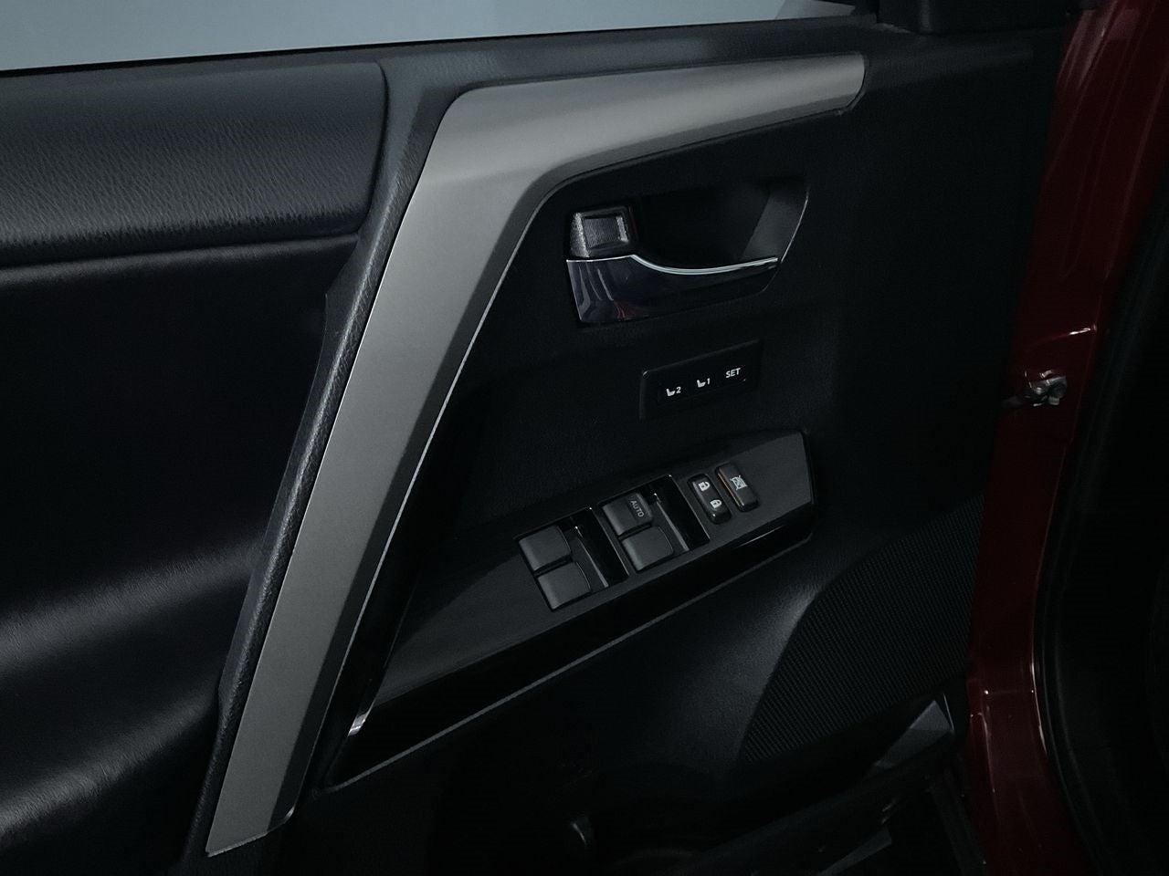 2018 Toyota RAV4 5 PTS LIMITED L4 TA PIEL QC F NIEBLA RA-17 4X4