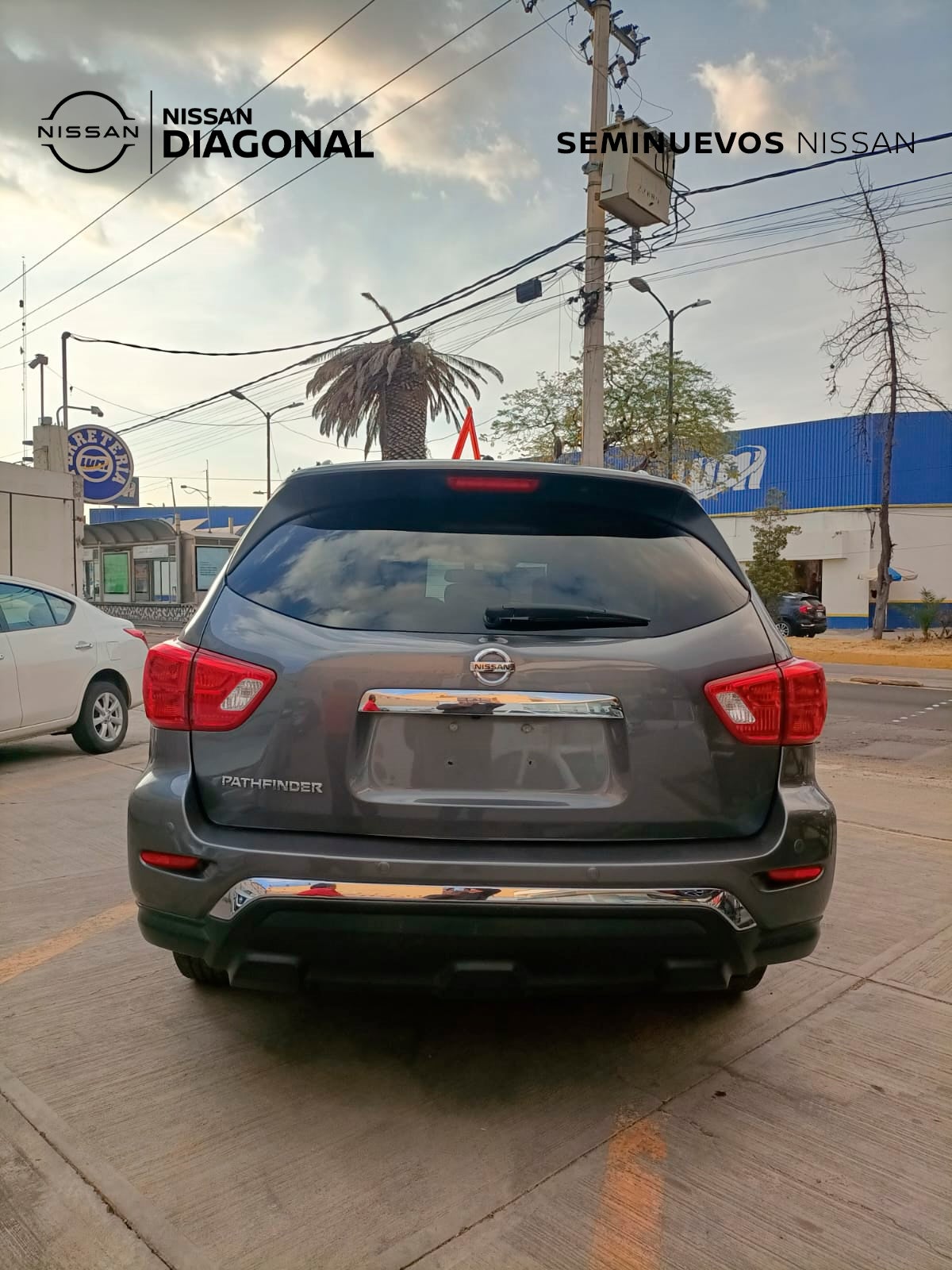 2017 Nissan PATHFINDER 5 PTS ADVANCE CVT PIEL QCP BOSE GPS RA-18