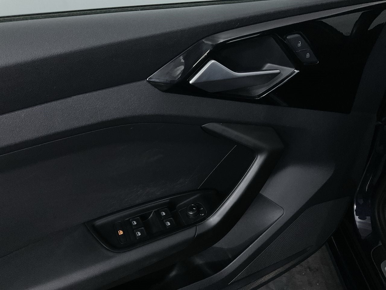 2022 Audi A1 5 PTS HB COOL 10T 116 HP TA AAC AUT RA-16