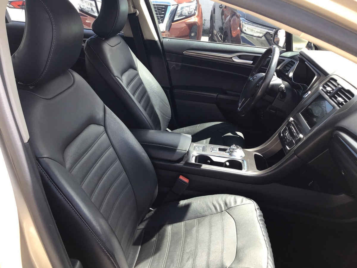 2018 Ford Fusion 4p SE Luxury Hibrido Aut