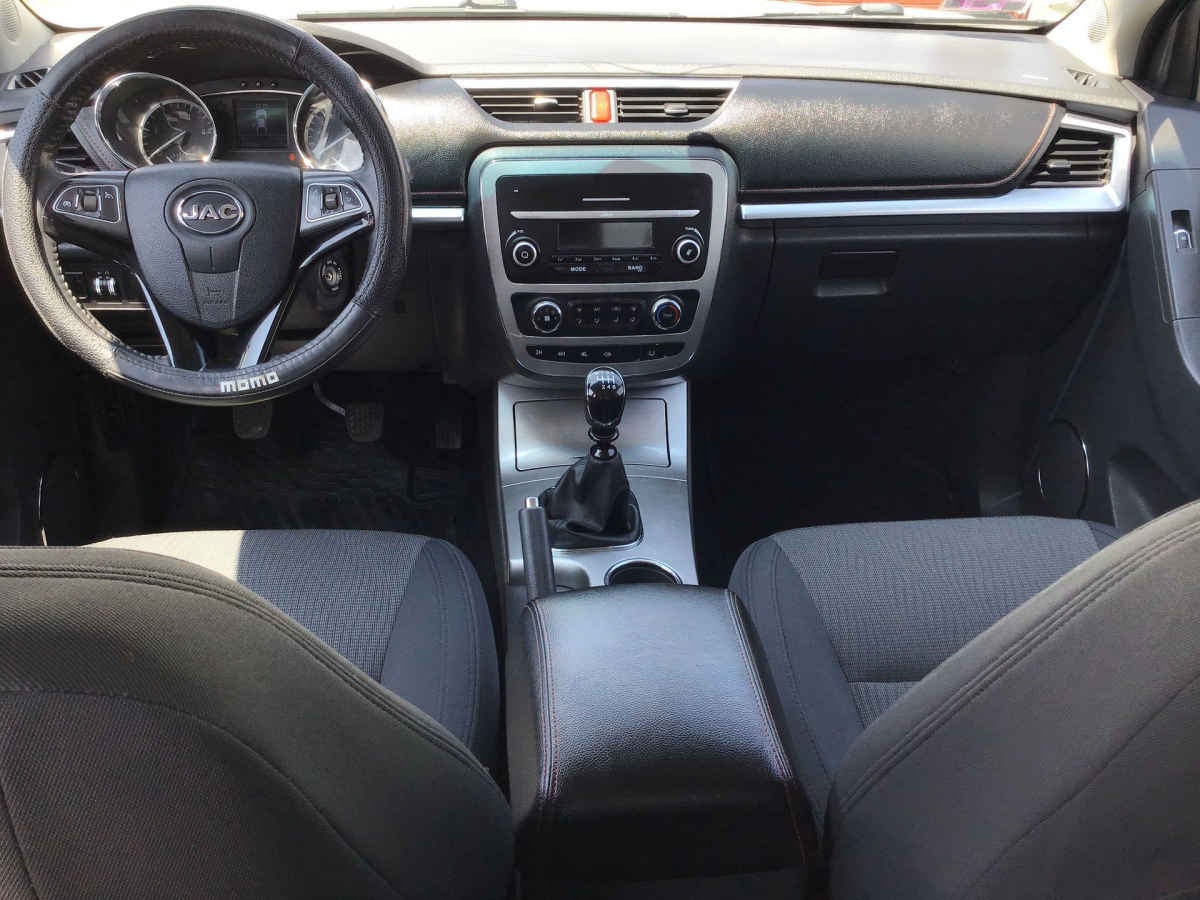 2024 JAC Frison 4p T8 Doble Cabina Diesel L4/2.0/T Man