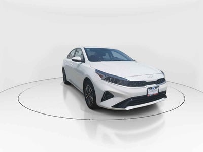 2023 Kia FORTE SEDAN 4p LX L4/2.0 Man