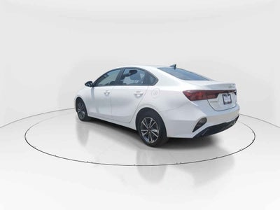 2023 Kia FORTE SEDAN 4p LX L4/2.0 Man