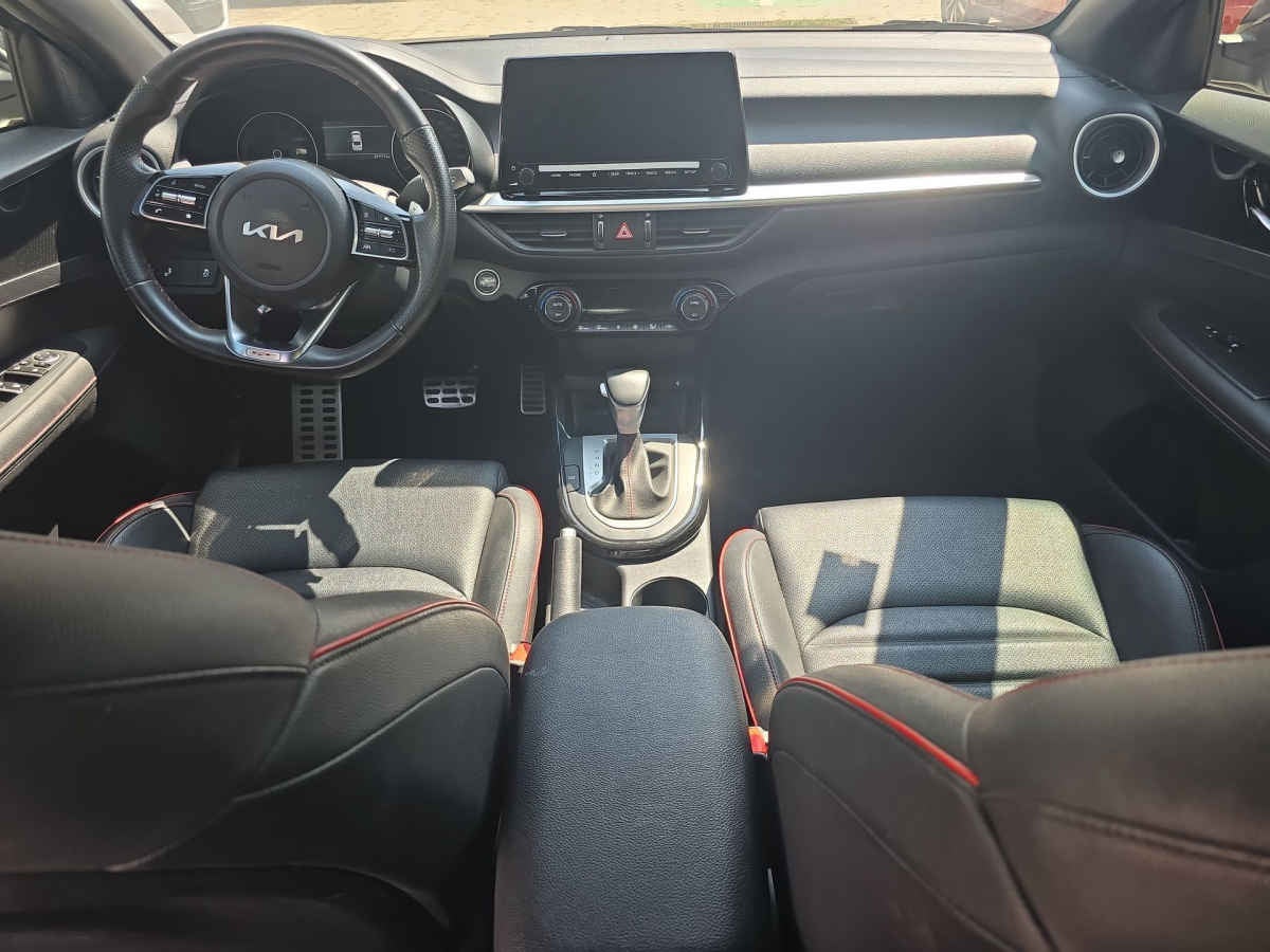 2023 Kia FORTE SEDAN 4p GT L4/1.6/T Aut