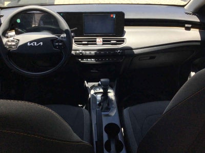 2024 Kia K3 4p EX L4/1.6 Aut