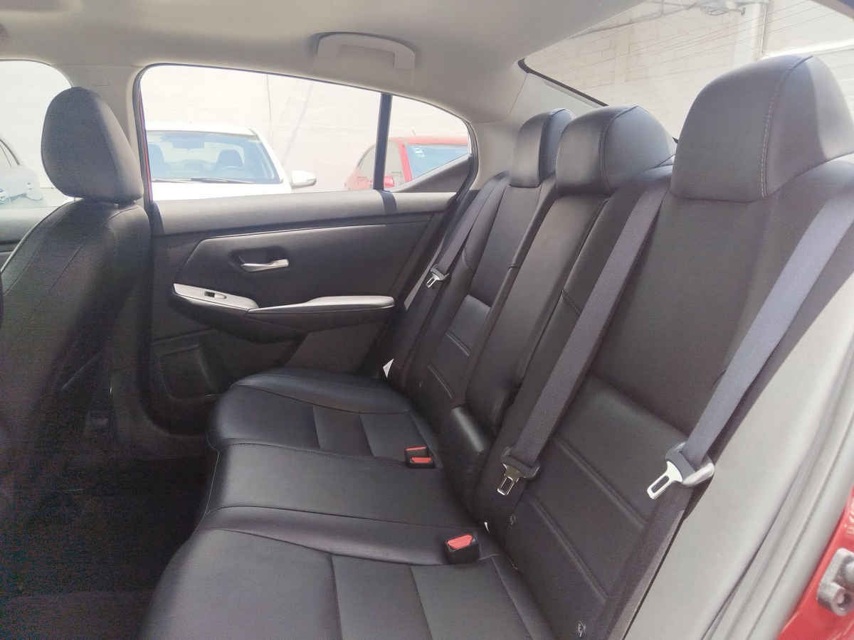 2025 Nissan Sentra 4p SR Platinum L4/2.0 Aut