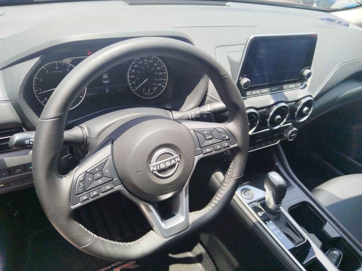 2025 Nissan Sentra 4p SR Platinum L4/2.0 Aut