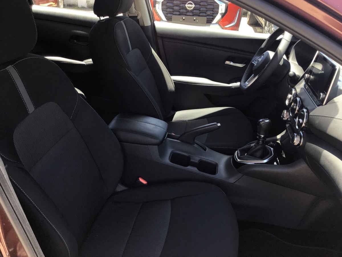 2025 Nissan Sentra 4p Advance L4/2.0 Man