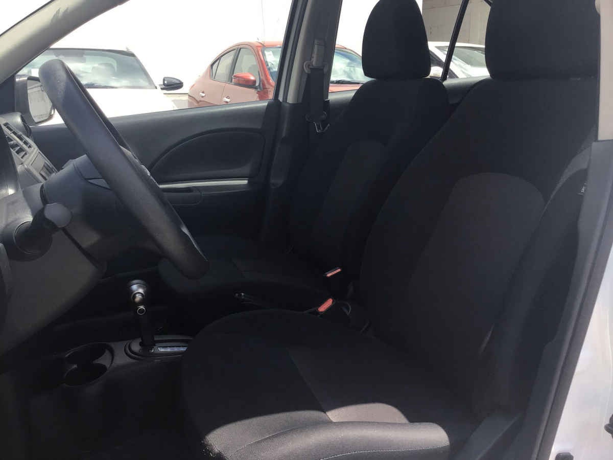 2025 Nissan March 5p Sense L4/1.6 Aut