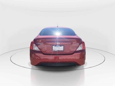 2018 Nissan Versa 4p Advance L4/1.6 Man