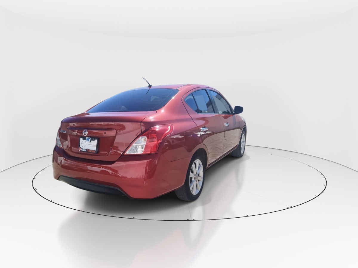 2018 Nissan Versa 4p Advance L4/1.6 Man