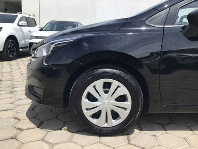 2025 Nissan Versa 4p Sense L4/1.6 Man