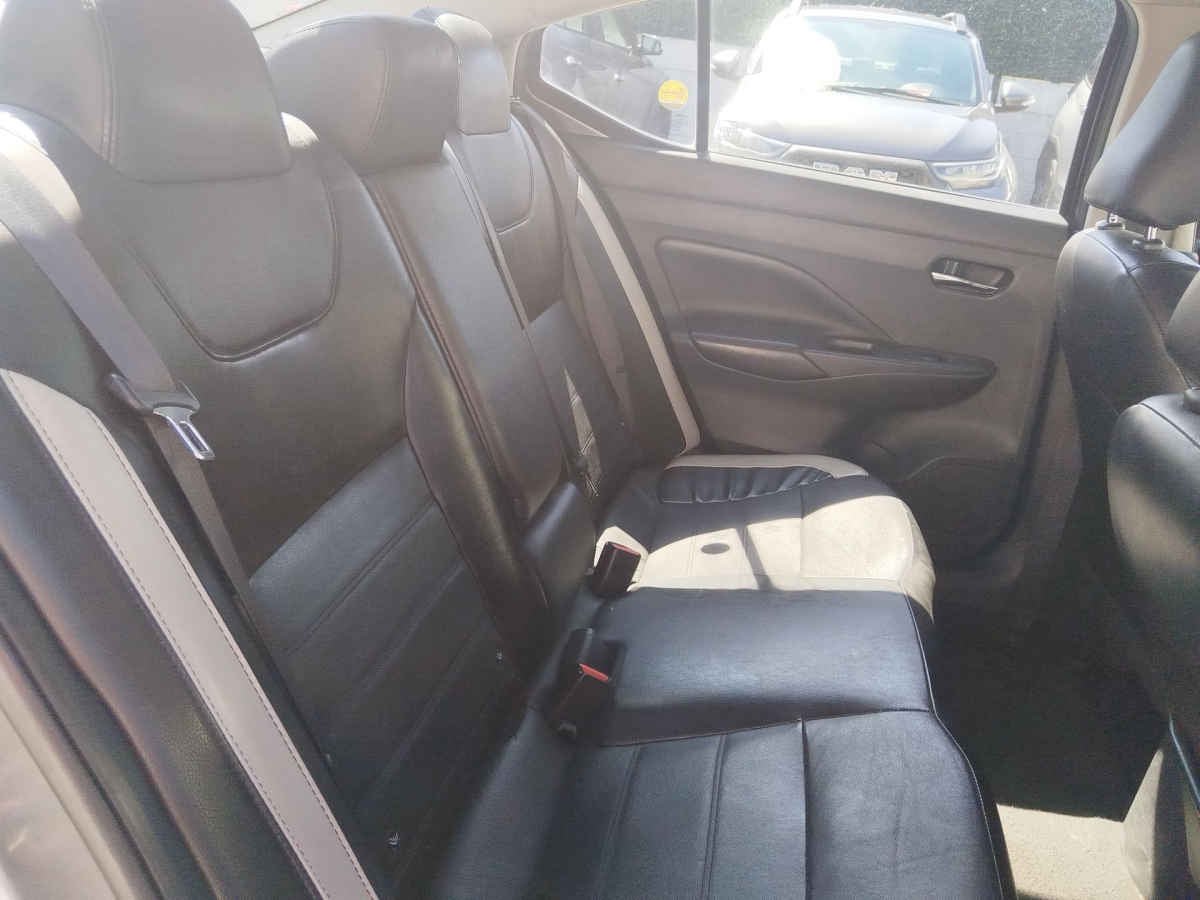 2021 Nissan Versa 4p Exclusive L4/1.6 Aut