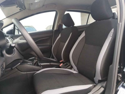 2025 Nissan Versa 4p Sense L4/1.6 Man