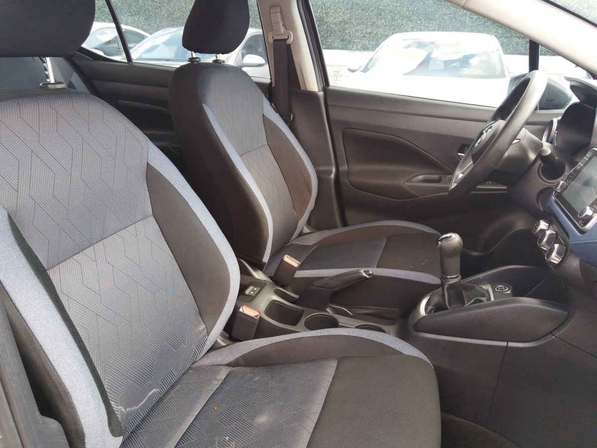 2024 Nissan Versa 4p Advance L4/1.6 Man