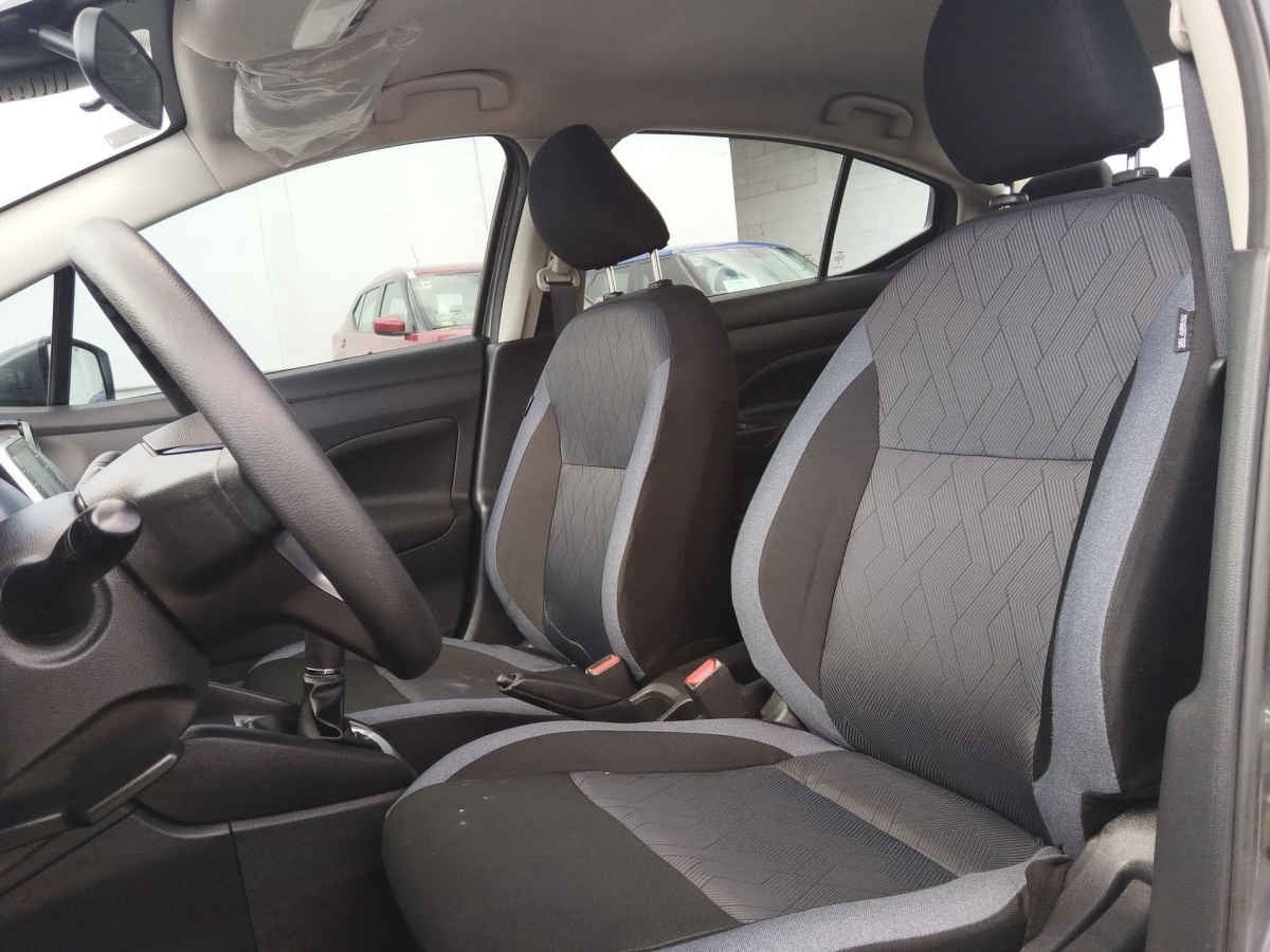 2024 Nissan Versa 4p Advance L4/1.6 Man