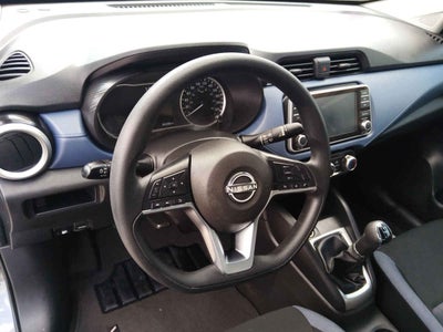 2024 Nissan Versa 4p Advance L4/1.6 Man