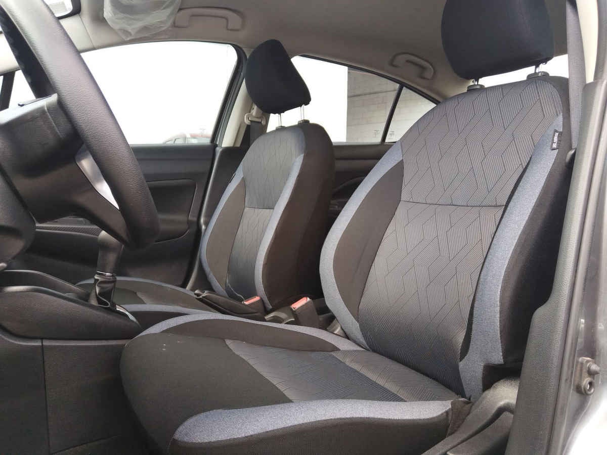 2024 Nissan Versa 4p Advance L4/1.6 Man