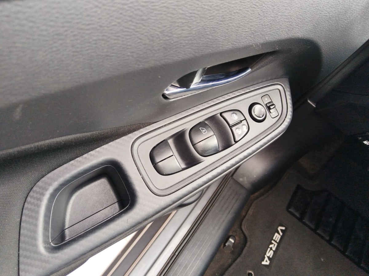 2024 Nissan Versa 4p Advance L4/1.6 Man