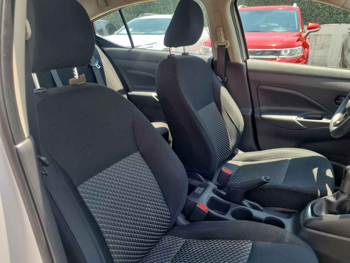 2023 Nissan Versa 4p Sense L4/1.6 Man