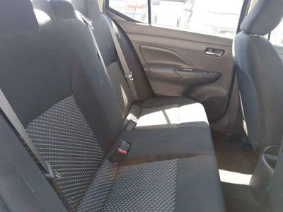 2022 Nissan Versa 4p Sense L4/1.6 Man