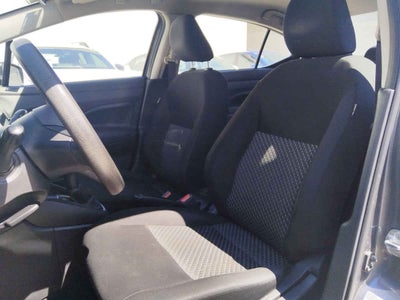 2022 Nissan Versa 4p Sense L4/1.6 Man