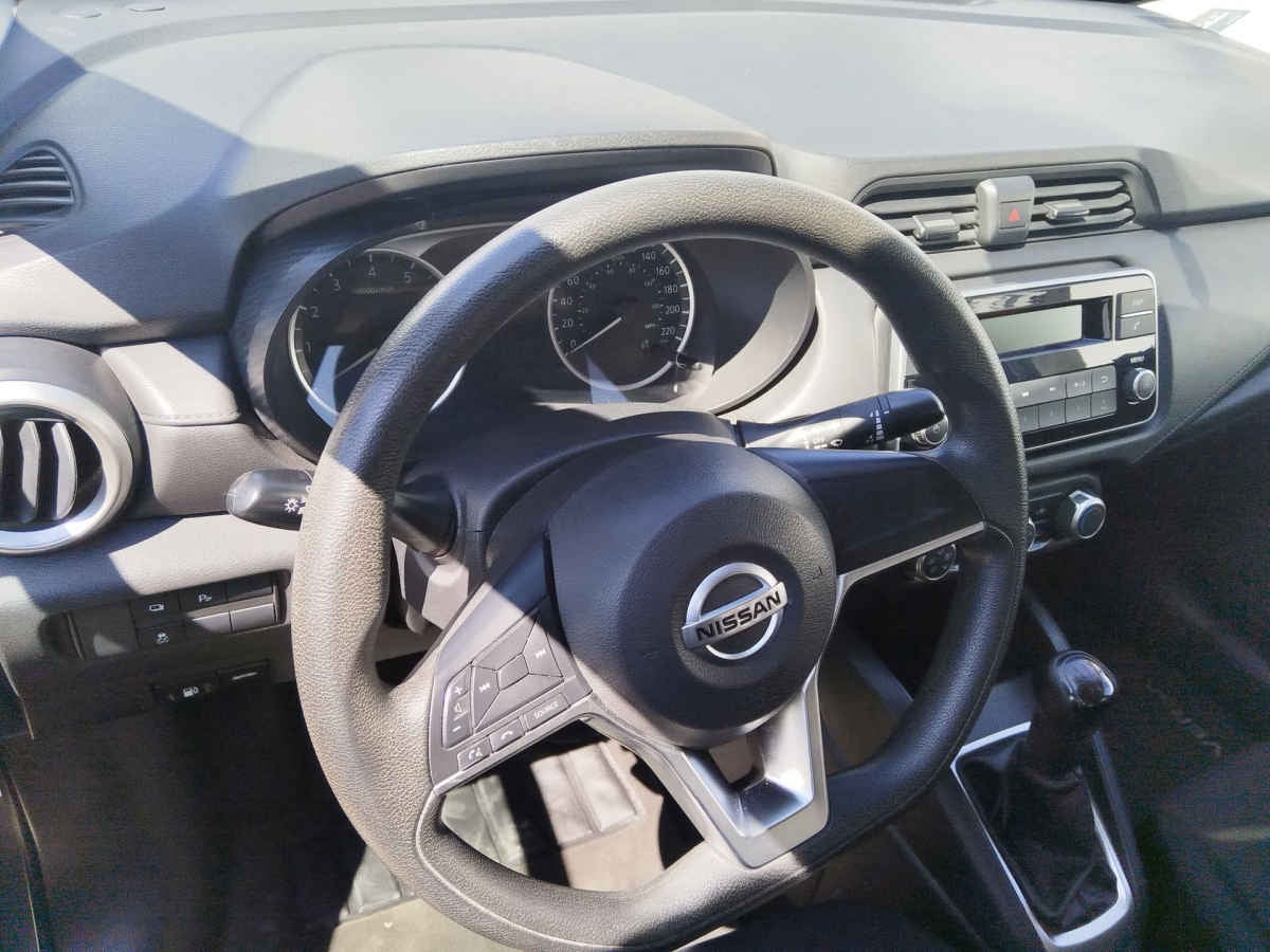 2022 Nissan Versa 4p Sense L4/1.6 Man