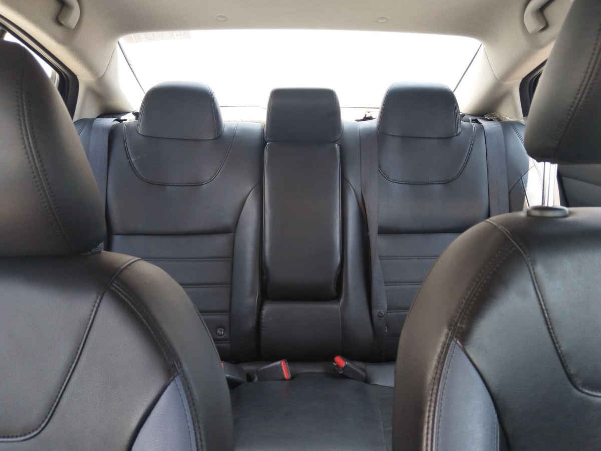 2024 Nissan Versa 4p Exclusive L4/1.6 Aut