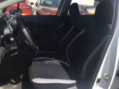 2026 Nissan Versa 4p Sense Base L4/1.6 Man