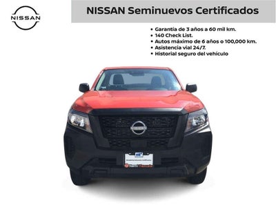 2025 Nissan Pick Up NP300 2p L4/2.5 Man A/A