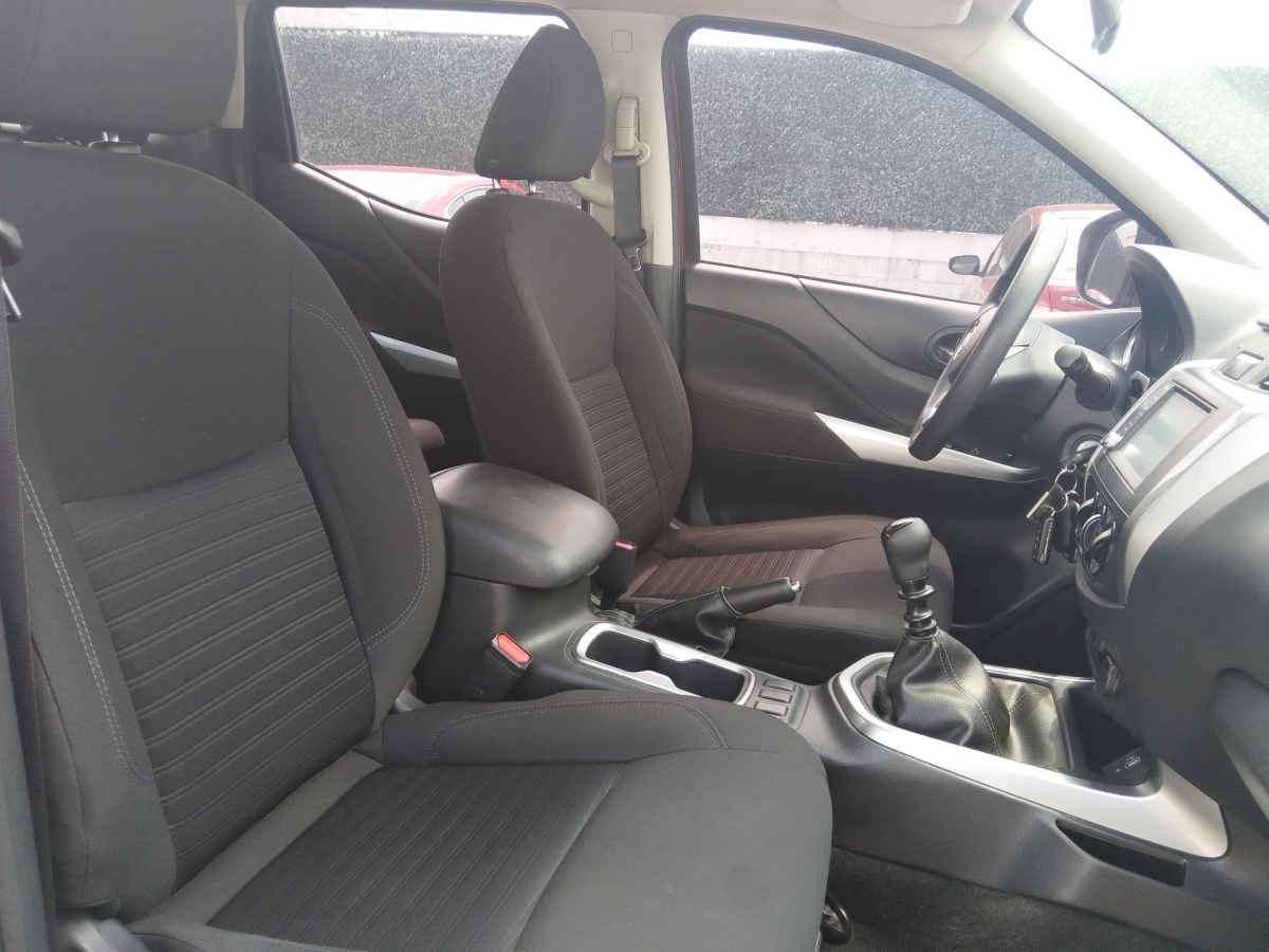 2023 Nissan Frontier 4p LE L4/2.5 Man