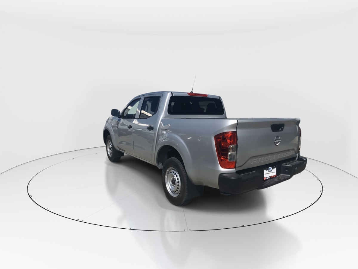 2026 Nissan Frontier 4p SE L4/2.5 Man