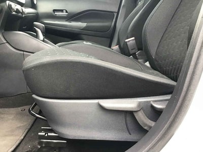2025 Nissan Kicks 5p Play Advance L4/1.6 Aut
