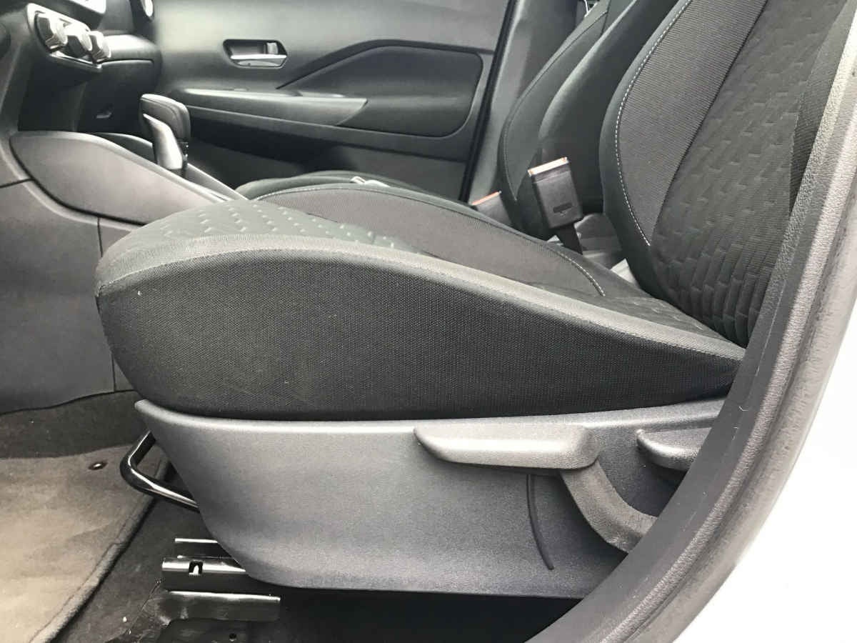 2025 Nissan Kicks 5p Play Advance L4/1.6 Aut