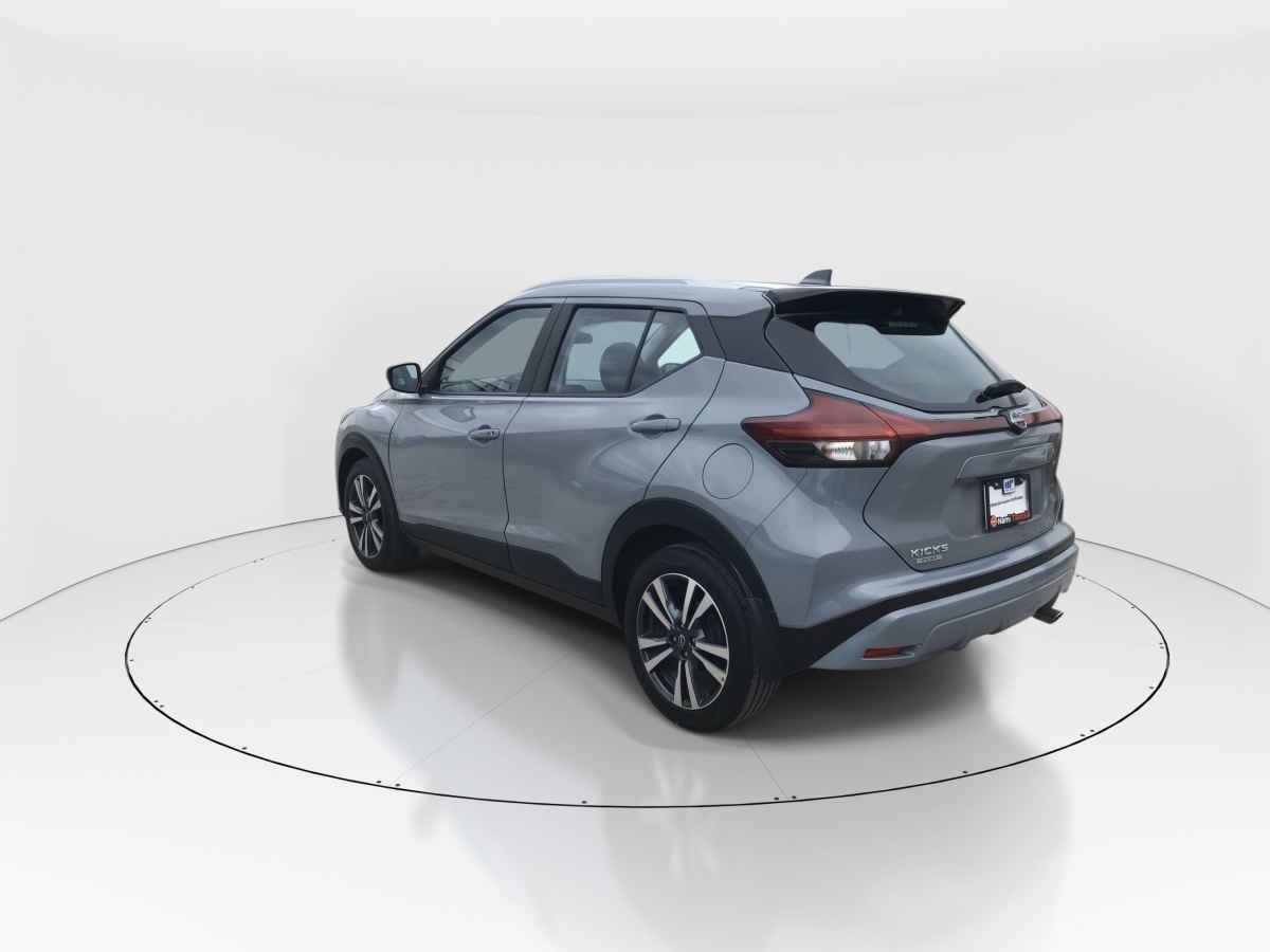 2025 Nissan Kicks 5p Play Advance L4/1.6 Aut