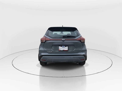 2025 Nissan Kicks 5p Play Advance L4/1.6 Aut