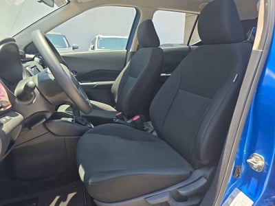 2025 Nissan Kicks 5p Play Advance L4/1.6 Man