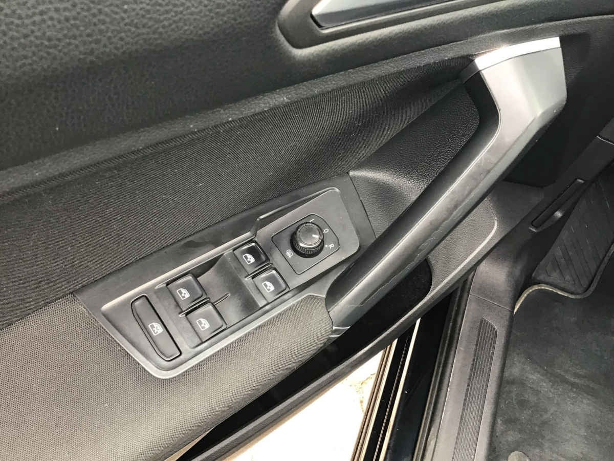 2020 Volkswagen Tiguan 5p Trendline plus 1.4 L4/1.4/T Aut