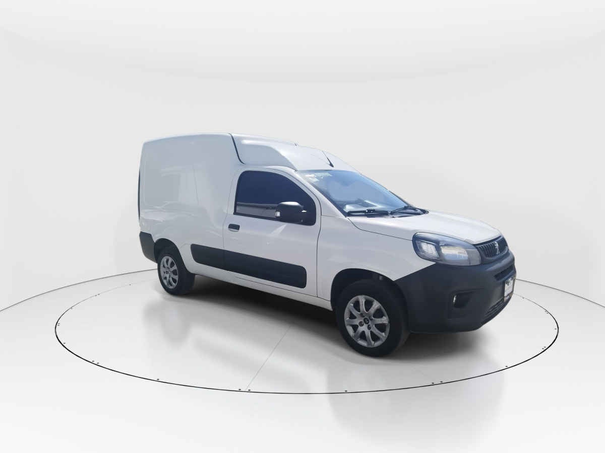 2025 Peugeot Partner Rapid 5p L4/1.4 Man