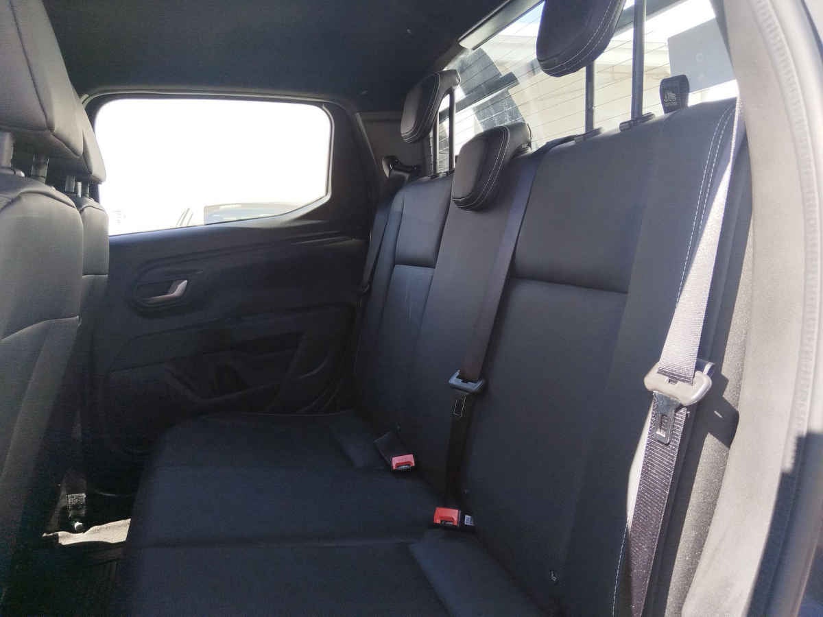 2025 RAM Ram 700 4p Laramie Turbo L4/1.3/T Aut