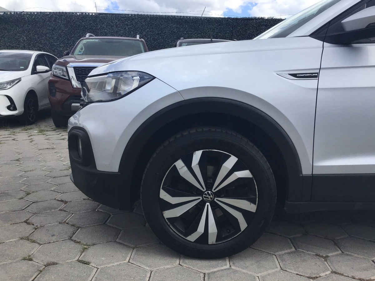 2022 Volkswagen T-Cross 5p Comfortline L4/1.6 Aut
