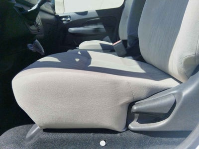 2025 Nissan Urvan 4p Amplia L4/2.5 Man 15/Pas P/Seg