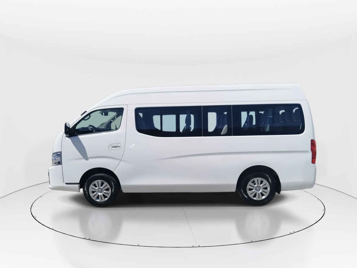 2025 Nissan Urvan 4p Amplia L4/2.5 Man 15/Pas P/Seg