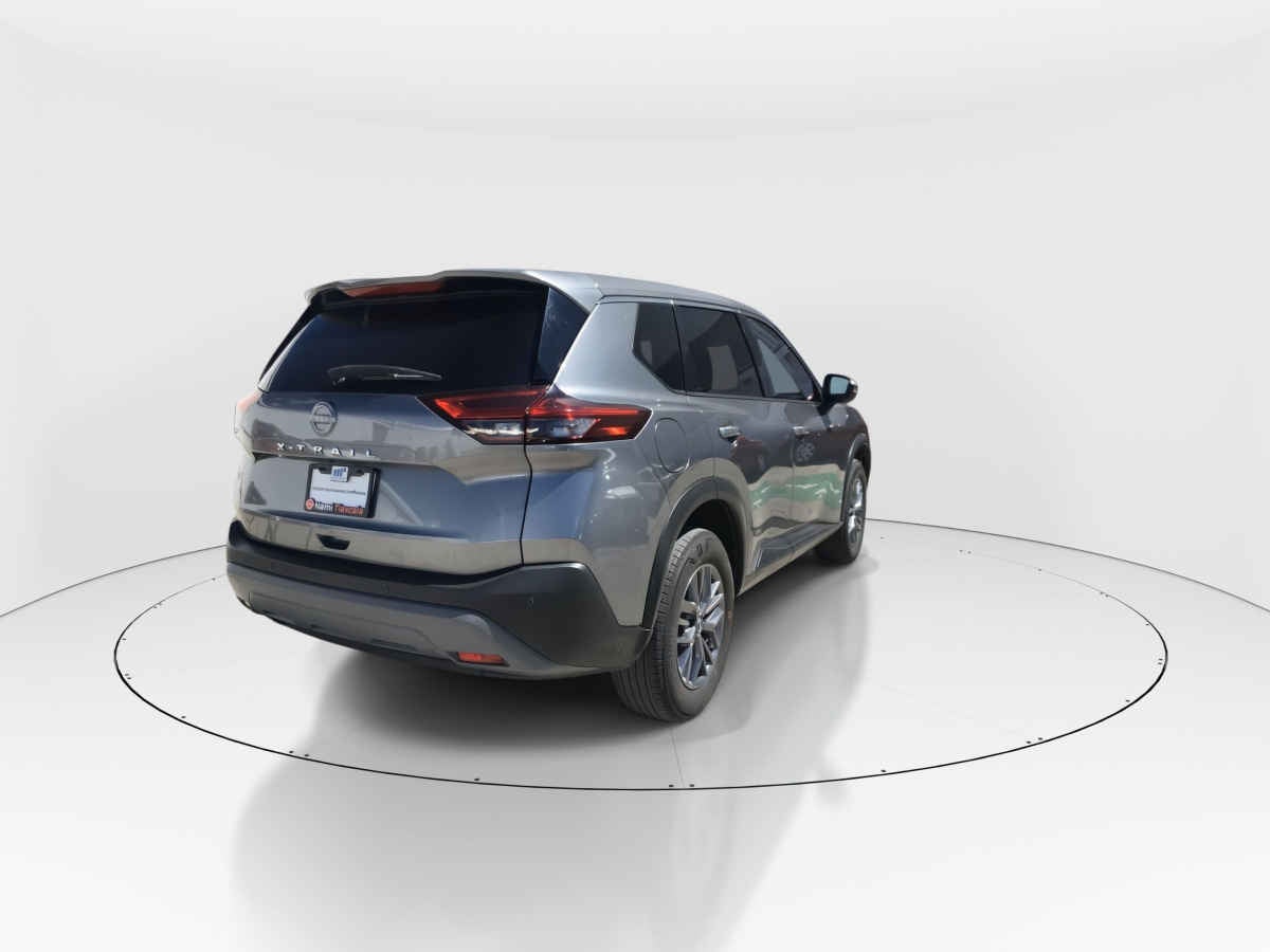 2025 Nissan X-Trail 5p Advance 2 Row L4/2.5 Aut