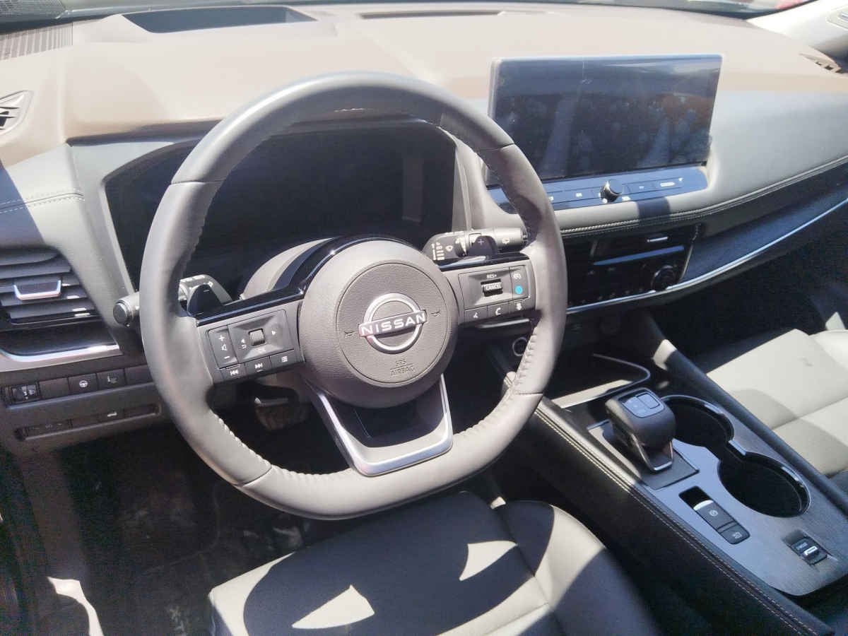 2023 Nissan X-Trail 5p Platinum Plus 2 Row L4/2.5 Aut