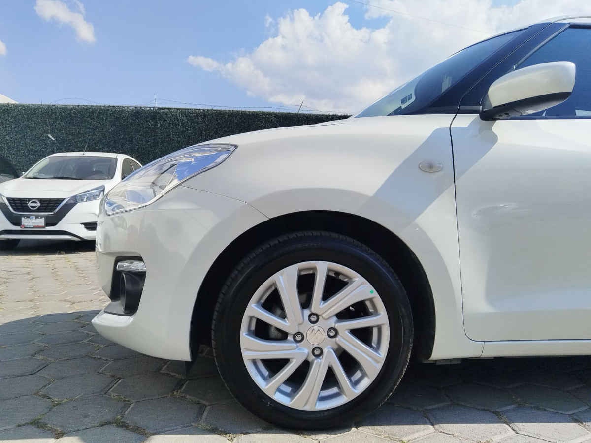 2022 Suzuki Swift 5p GLS L4/1.4 Aut