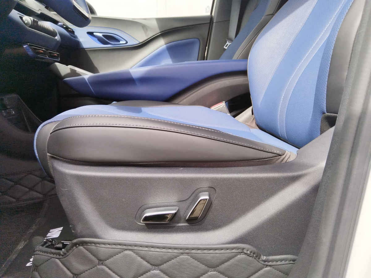 2026 BYD Dolphin MINI EV 380