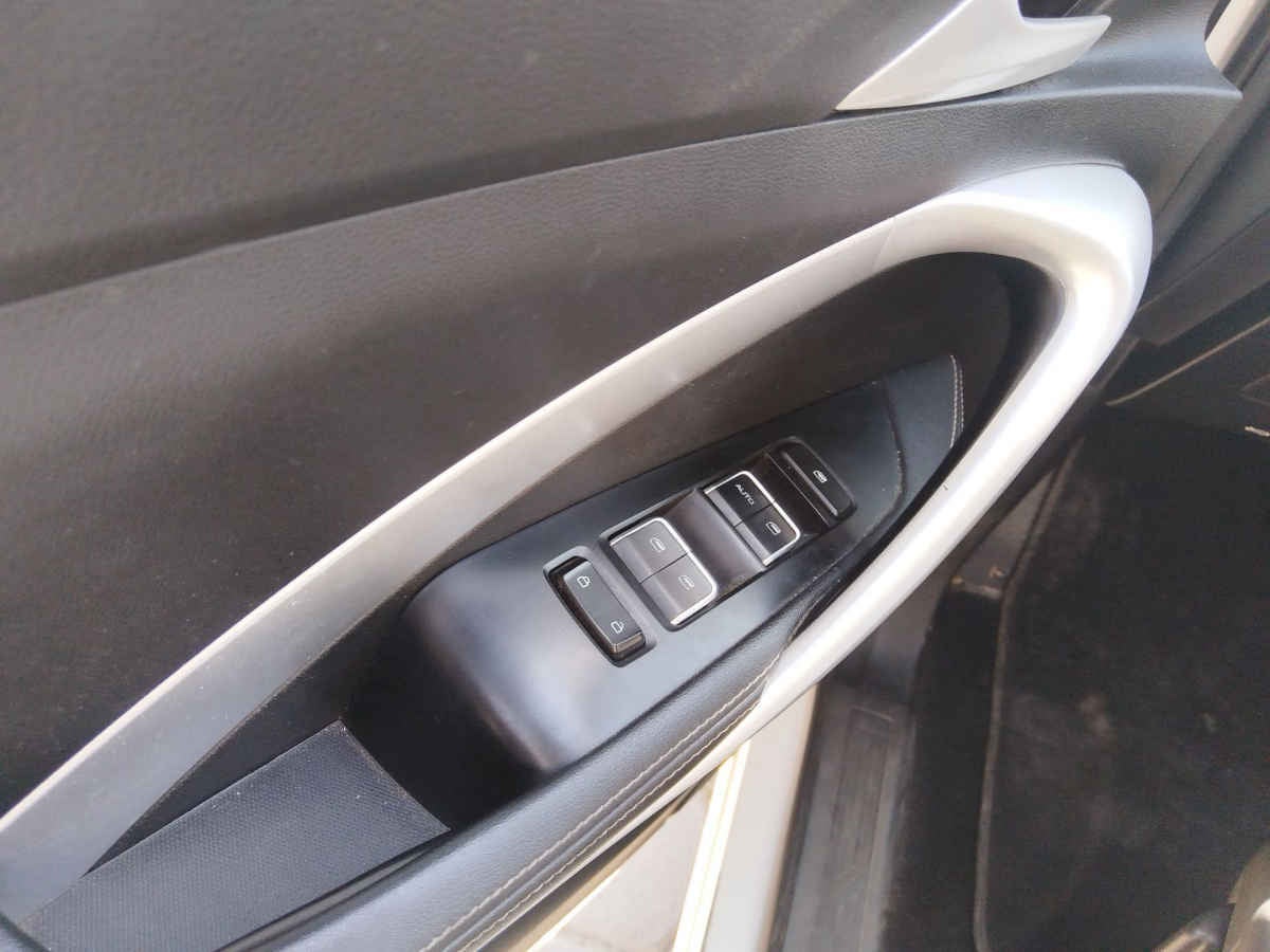 2022 Chevrolet Captiva 5p LT L4/1.5/T Aut (A)